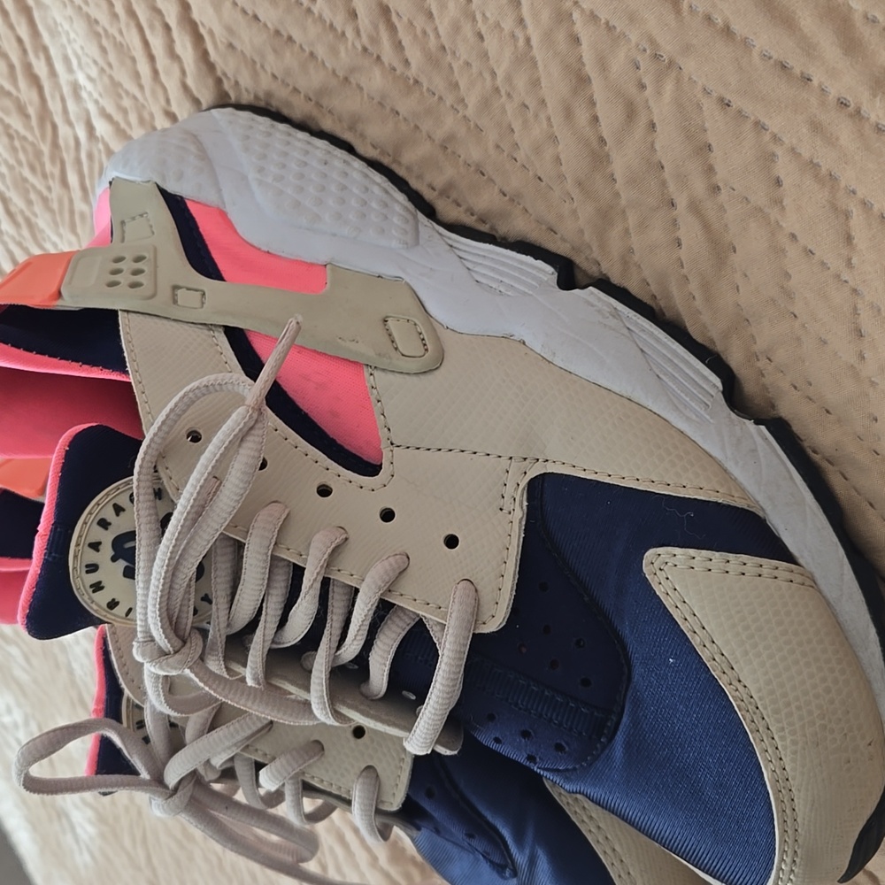 Nike Women's Navy and Pink Sneakers - Picture 8 of 13